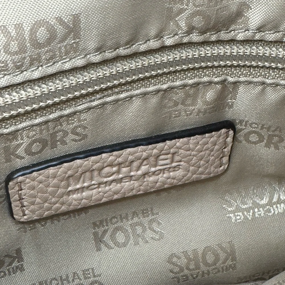Michael Kors Women’s Tan pebbled leather hobo